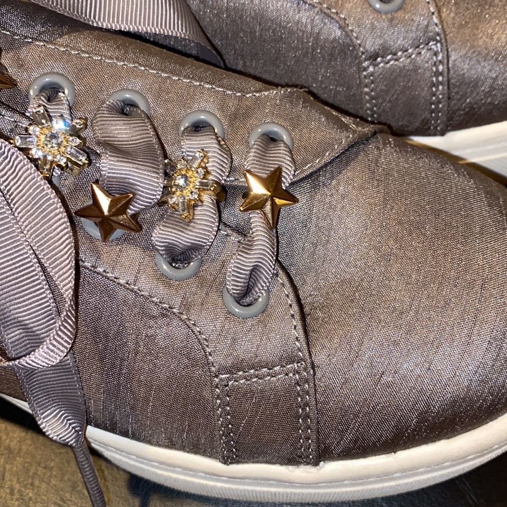 EUC Sam Edelman Embellished Grey Satin Sneakers 8 - Picture 3 of 3